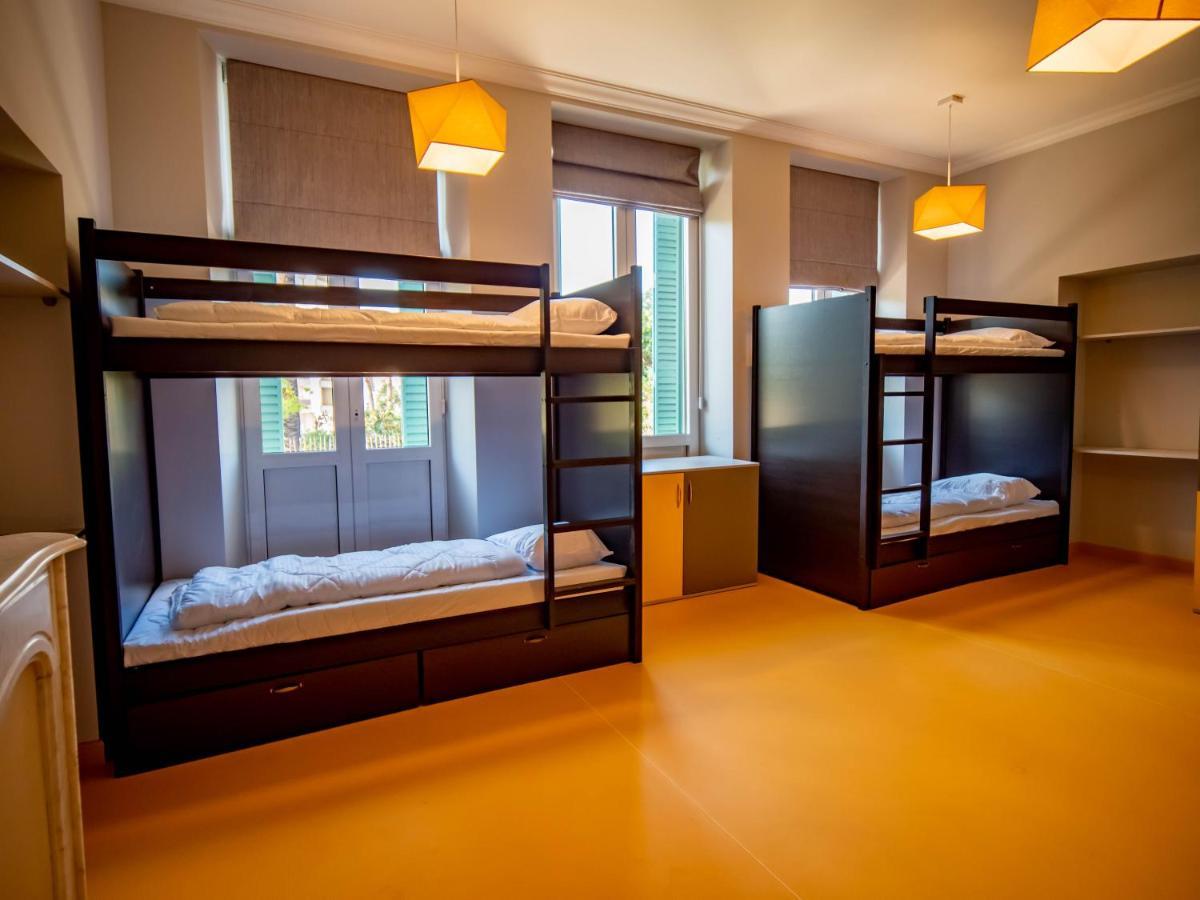 Хостел Banana'S Camp Канны Экстерьер фото